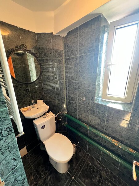 Kogalniceanu-,Facultatea de Drept, 3 camere, 87 mp, amenajat,