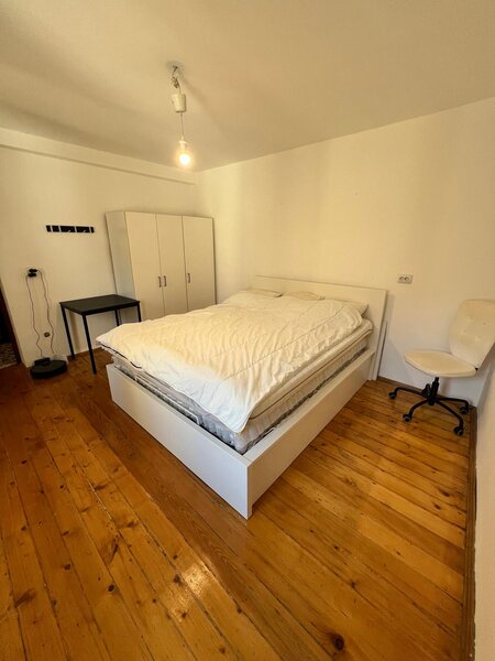 Kogalniceanu-,Facultatea de Drept, 3 camere, 87 mp, amenajat,